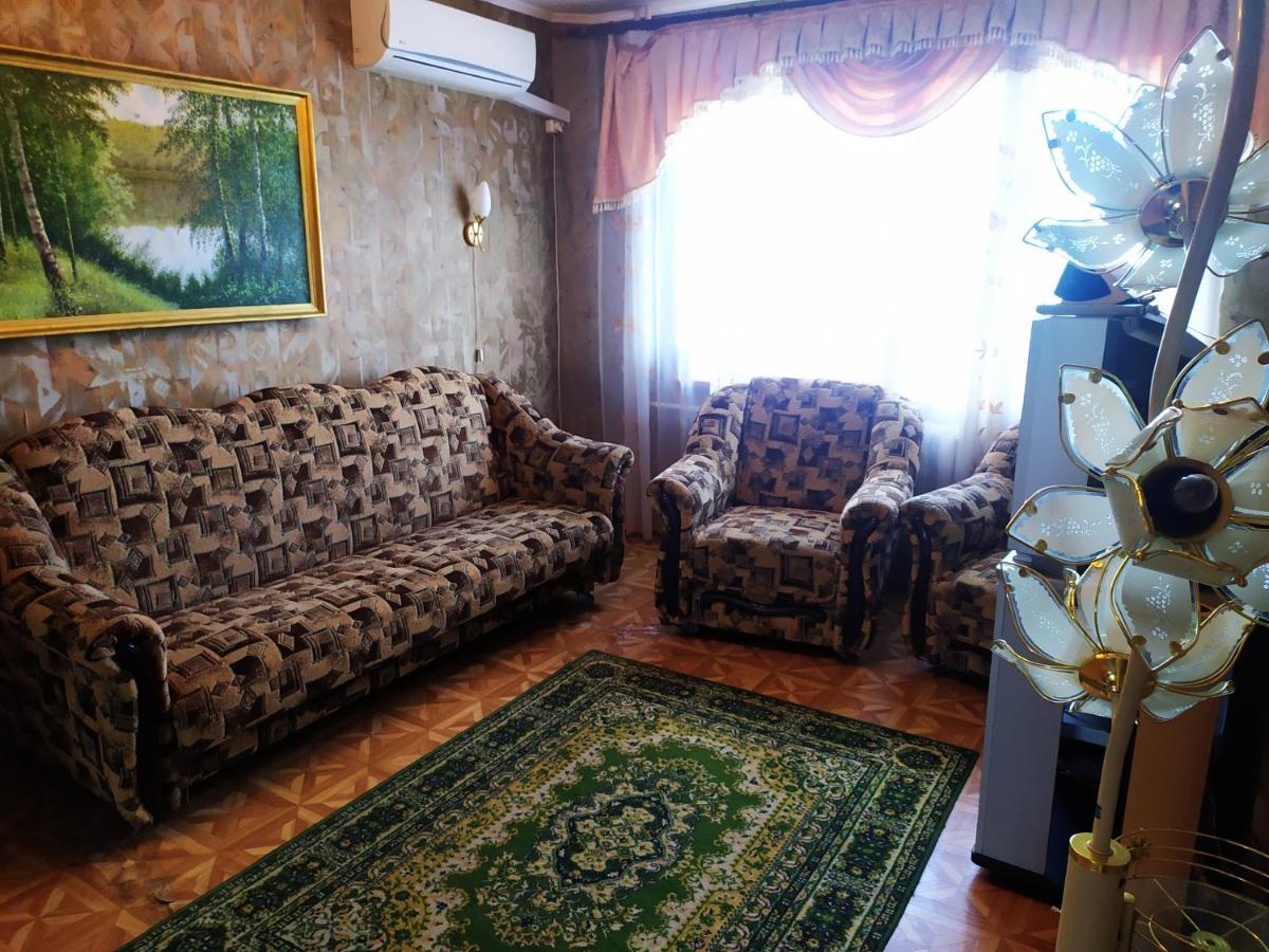 Ильинская 3К Посуточно Почасово Appartement Soemy Buitenkant foto