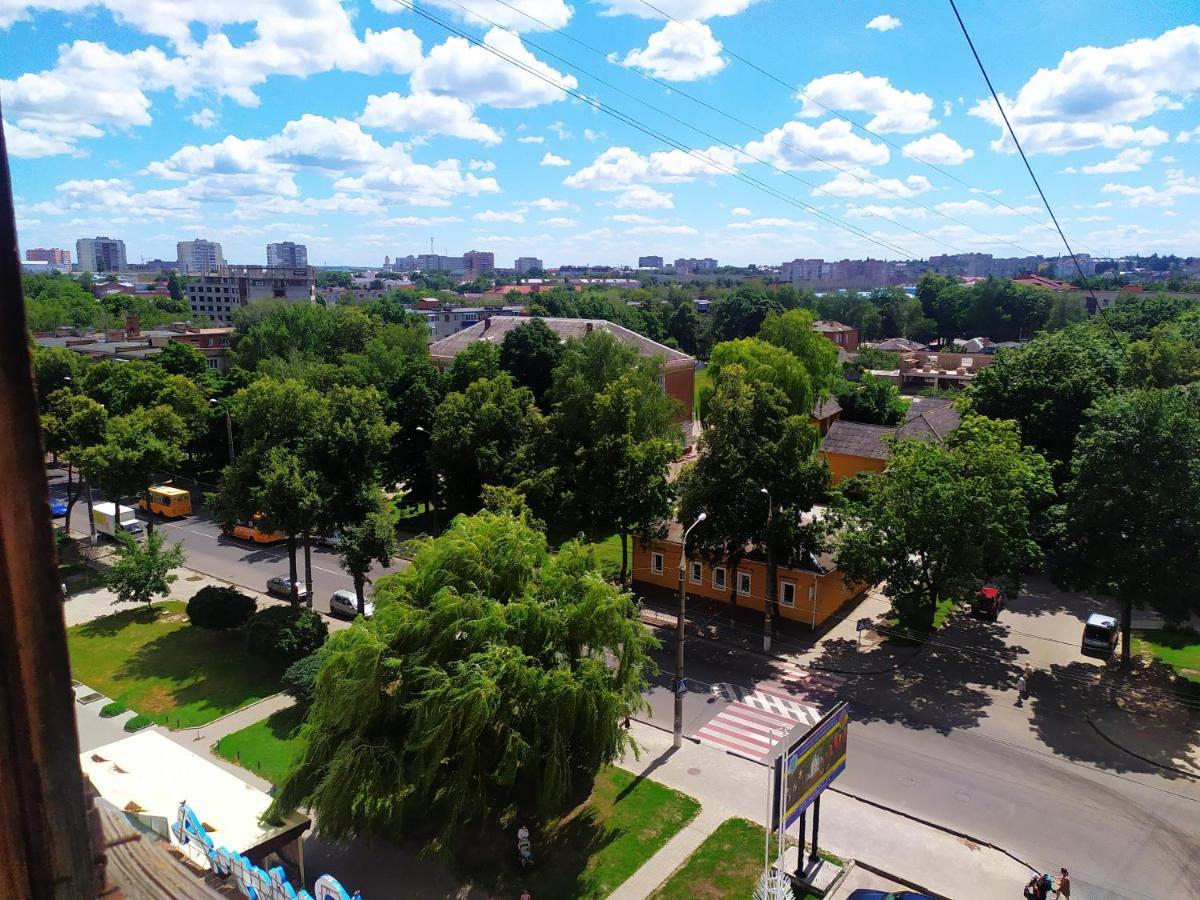 Ильинская 3К Посуточно Почасово Appartement Soemy Buitenkant foto